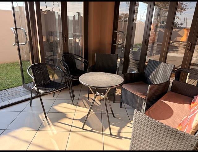 3 BEDROOM TOWNHOUSE FOR SALE IN WATERVAL EAST